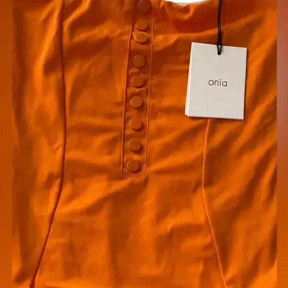 Onia product details